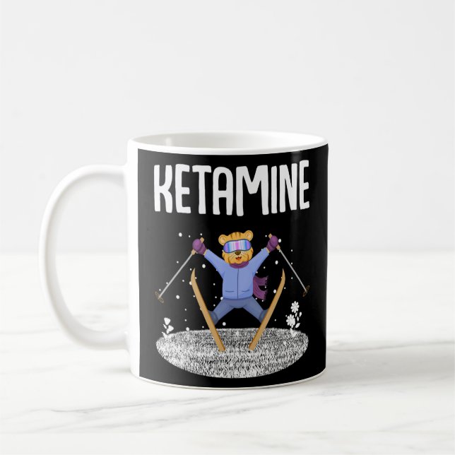 Ketamine Skiing Jumping Bär Weiß Kaffeetasse (Links)