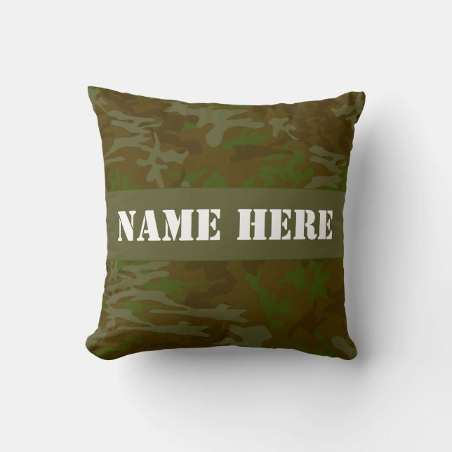 Khaki Green Camo Custom Name Throw Kissen (Vorderseite)