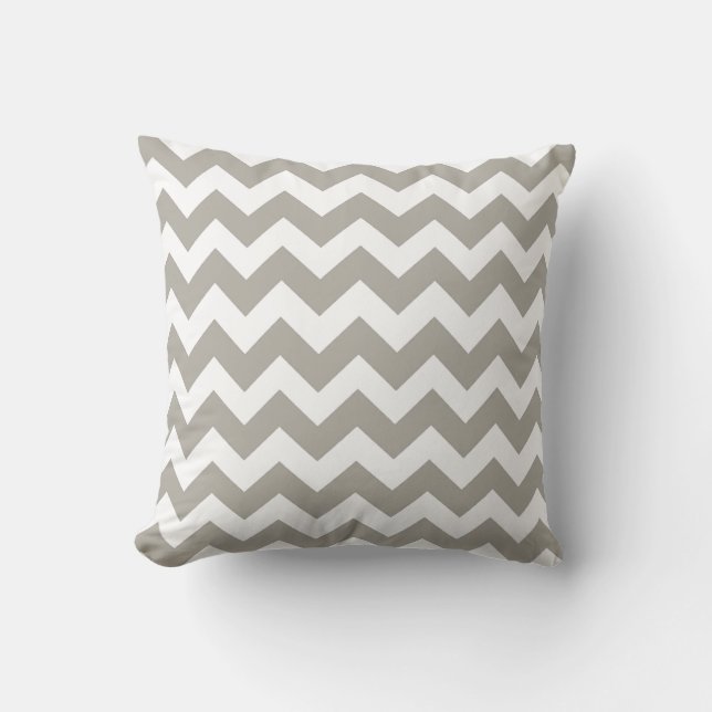 Khaki und White Zickzack Zig Zag Pillow Kissen (Vorderseite)