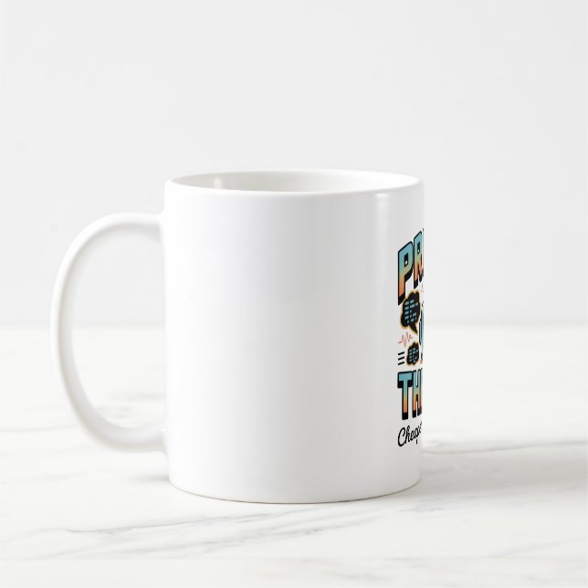 KI-Therapie-Grafik – Prompt-Engineering-Design Kaffeetasse (Links)