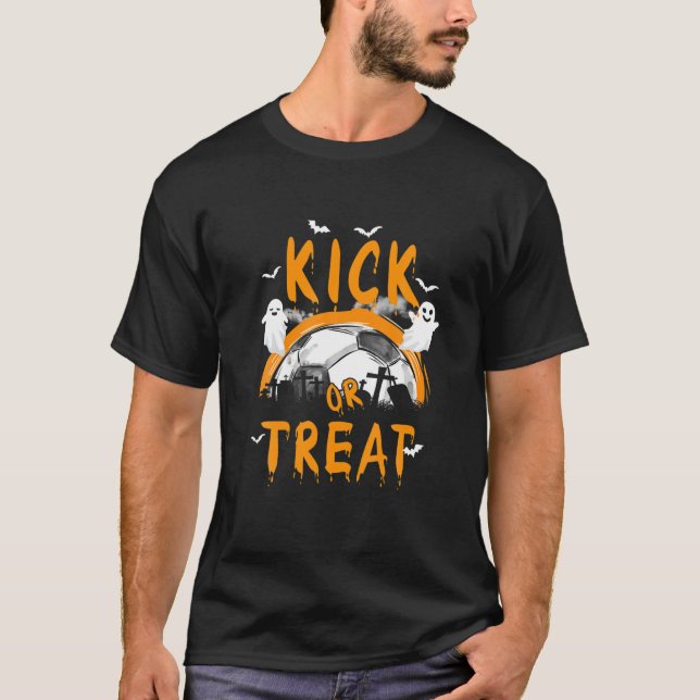 Kick N Leckerei Funny Halloween Soccer Lover Socce T-Shirt (Vorderseite)