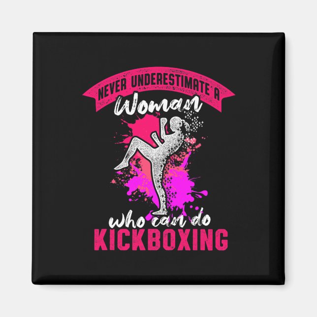 Kickboxende Frau Kickbox-Training  Magnet (Vorne)