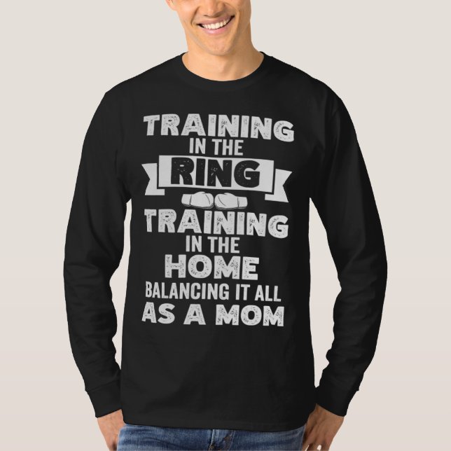 Kickboxing Mom Training In The Ring Home Balancing T-Shirt (Vorderseite)