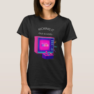 Kicken Sie es Old School Retro Gaming 7 T-Shirt
