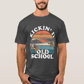 Kickin It Old School 80er Retro Skateboard 90er T-Shirt