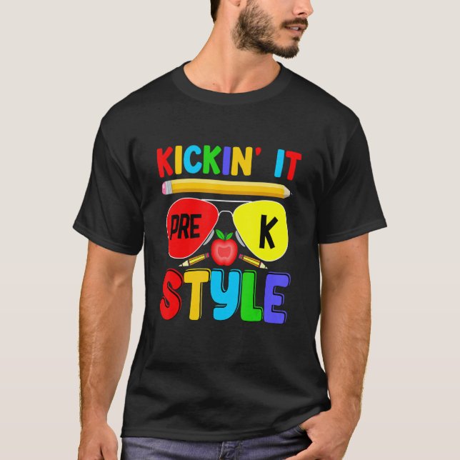 Kickin it Pre K Style Back to School Teacher Kids T-Shirt (Vorderseite)