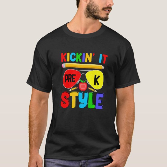 Kickin it Pre K Style Back to School Teacher Kids  T-Shirt (Vorderseite)