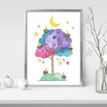 Kids Art Prints | Sweet Dreams Watercolor Poster<br><div class="desc">Lassen Sie sich von diesem zauberhaften und fantasievollen Baumposter-Print in die Traumwelt entführen, das sich perfekt für ein Kinderzimmer- oder Kinderzimmer eignet! Dieser magisch gestaltete Kunstdrucker zeigt ein originelles skurriles Aquarellbild eines rosa, lila und blauen Baumes mit niedlichen Schlafvögeln und glänzenden Sternen, die an seinen Ästen hängen. Die sanften Farben...</div>