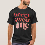 Kids Berry Sweet One Strawberry First Birthday Dau T-Shirt<br><div class="desc">Kinder Berry Sweet One Strawberry First Birthday Daughter Baby 1st .</div>