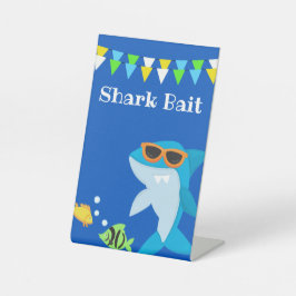 Kids Blue Shark Fintastic Birthday Sockelschild