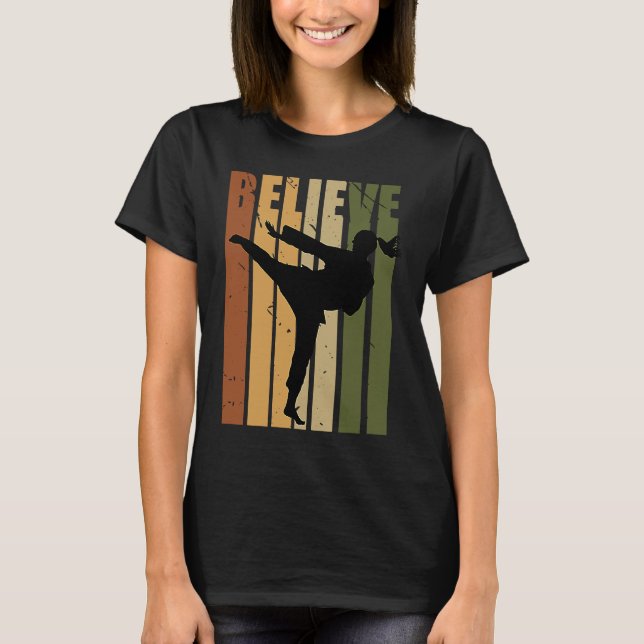 Kids Camouflage Retro Karate Motivating Believe Pr T-Shirt (Vorderseite)