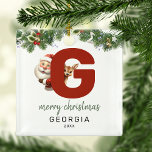 Kids Letter G Monogram Christmas Tree Ornament Aus Metall<br><div class="desc">Geben Sie Ihrem Weihnachtsbaum eine persönliche Touch in dieser Weihnachtszeit mit einem Monogramm Ornament! Mit Santa und einem Rentier, der hinter dem Buchstaben G guckt, kann dieser Ornament mit einem Sonderfoto, Namen und Jahr personalisiert werden, und einem beiliegenden Template Gruß. Machen Sie diesen festlichen Sake zu einem Teil Ihrer traditionellen...</div>