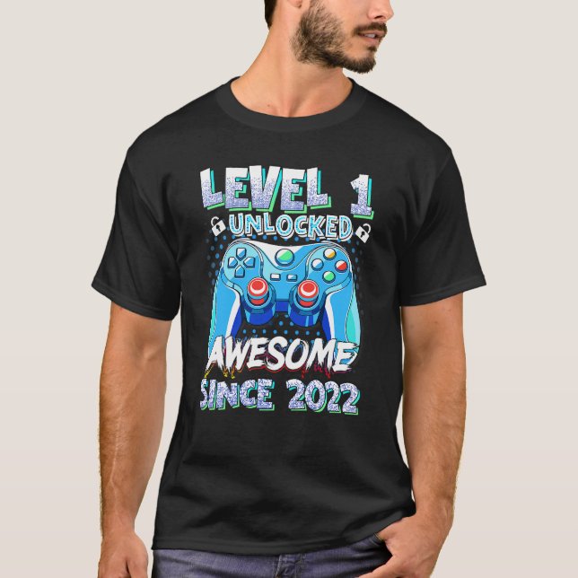 Kids Level 1 Phantastisch seit 2022 Videospiel T-Shirt (Vorderseite)