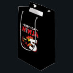 Kids Ninja Birthday Party Gift - 5 Jahre Old Kleine Geschenktüte<br><div class="desc">This Birthday Ninja 5 design feature the Ninjutsu Japanese symbol,  half-tone comic style background and a cartoon ninja karate kick graphic that your 5 year old birthday ninja boy or girl will!</div>