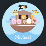 Kids Noahs Ark Birthday Gunst Sticker<br><div class="desc">Dieser Kinder-Noah-Aufkleber zeigt verschiedene Tiere auf einem Arsch in einer einfachen Segel. Ich habe auch eine Taube und Olivenzweig. Das Bild hat eine flache Schablone wie das Aussehen und ist hell in der Farbe. Die gleichen Designeinladungen, Uhren und Karten sind im Shop erhältlich. Dieser Aufkleber ist großartig als Kindergeburtstag-Gunst-Aufkleber für...</div>
