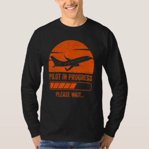 Kids-Pilot im Gange Pilot Spielzeugflugzeug T-Shirt