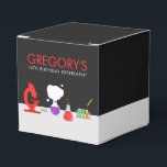 Kids Science Party Geschenkschachtel<br><div class="desc">Ist deine Liebe wissenschaftlich? Ein naturwissenschaftliches Party ist perfekt für den kleinen Wissenschaftler in Ihrem Leben! Machen Sie es zu einer explosiven Kindergeburtstag-Party mit der Kids Science Gastgeschenk Box, die von der Enchantfancy Design Company entworfen wurde. Diese Gefälligkeitsboxen verfügen über eine wissenschaftliche Labrador-Einstellung, die alles beinhaltet, was Ihr Kind für...</div>