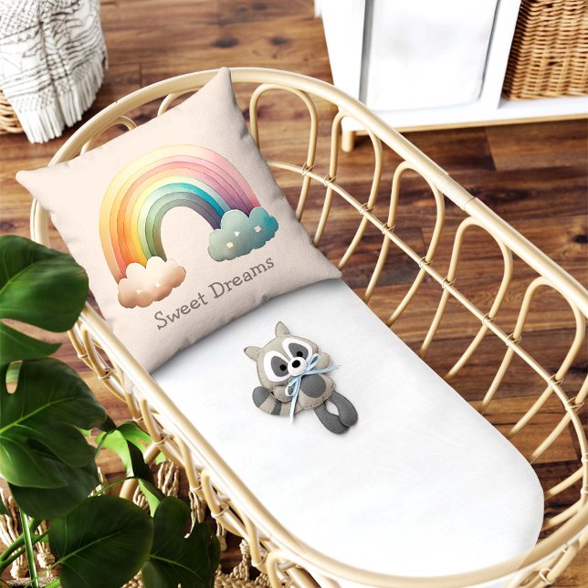 Kids Whimsical Pastel Rainbow in Clouds Kissen (Von Creator hochgeladen)