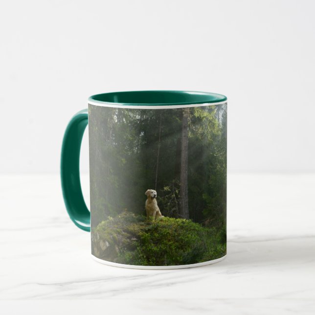 Kiefern-Waldland des golden retriever-Hund| Tasse (Vorderseite Links)