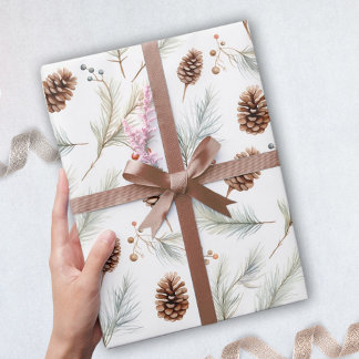 Kiefernäste und Äste mit Beeren Geschenkpapier