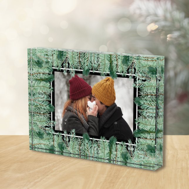 Kiefernzweige auf schwarz fotoblock (Von Creator hochgeladen)