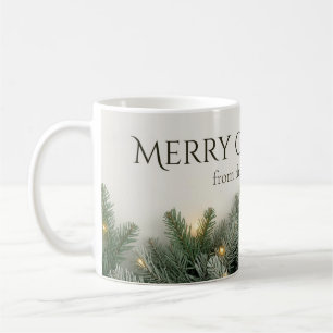 Kiefernzweige und Weihnachtslichter Benutzerdefini Kaffeetasse