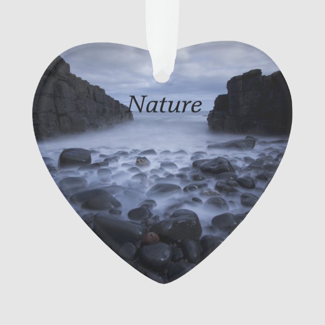 Kiesel und Felsen entlang der Ozeanküste Orname Ornament (Vorderseite)