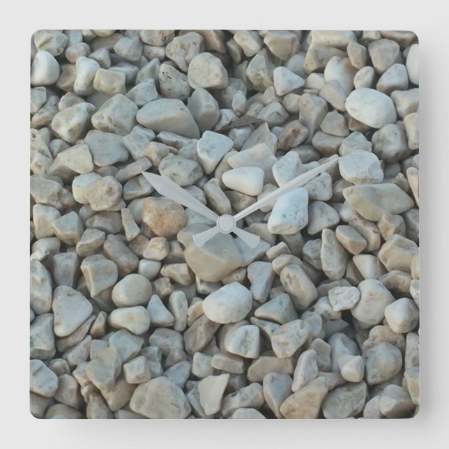Kieselsteine auf Beach Stone Fotografie Quadratische Wanduhr (Vorderseite)