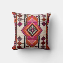 Kilim Pillows: Handgefertigte Schätze für Ihre Zuh