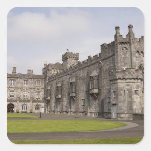 Kilkenny Castle, Landkreis Kilkenny, Irland Quadratischer Aufkleber