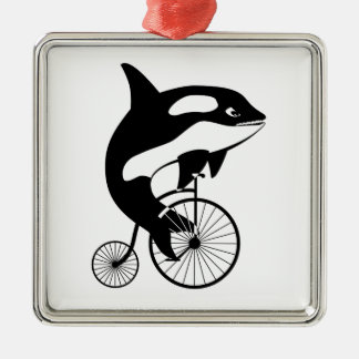 Killerwal, Schwertwal, der ein Fahrrad reitet Silbernes Ornament