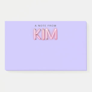 Kim Name in leuchtenden Neonleuchten Post-it Klebezettel
