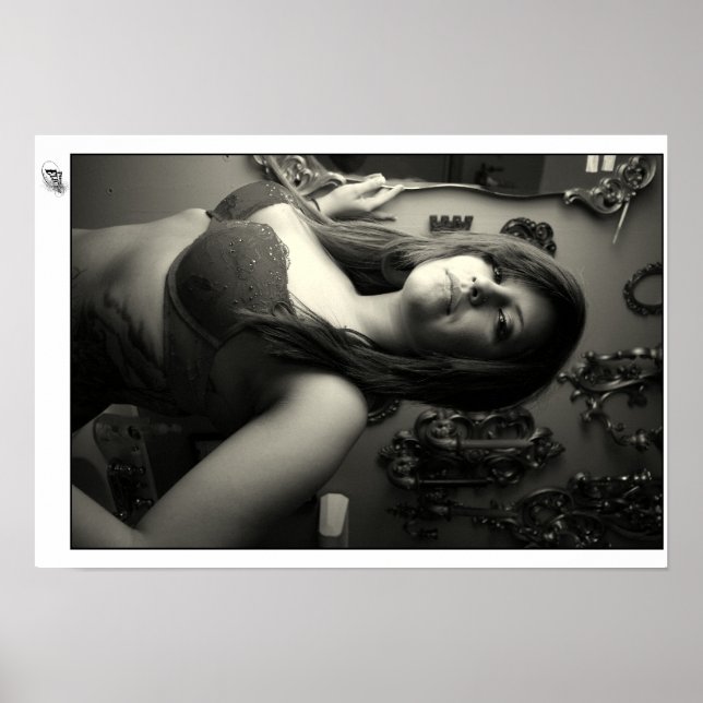 Kimberly in den Sconces.. Poster (Vorne)