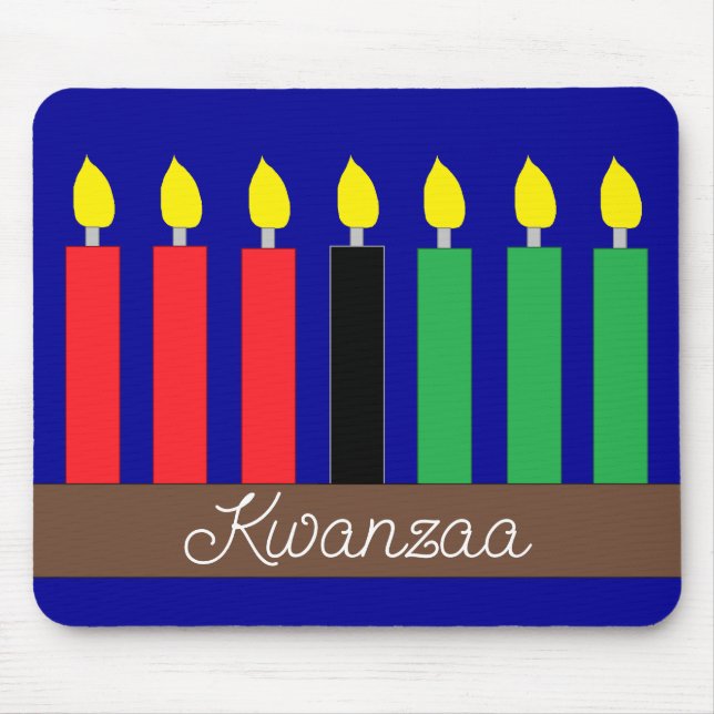 Kinara für Kwanzaa: Dunkelblau Mousepad (Vorne)