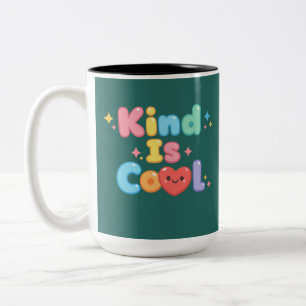 "Kind is Cool" Pastell-Retro-Typografie Keramikbec Zweifarbige Tasse