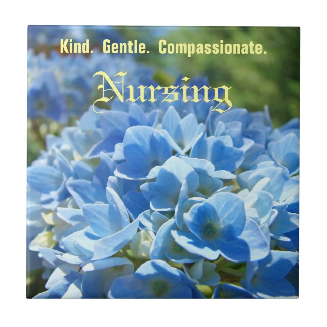 Kind Nurse Gentle Compassionate Nursing Fliesenkun Fliese (Vorderseite)