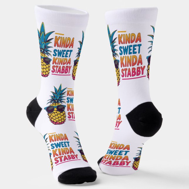 Kinda Sweet Kinda Stabby Ananas Socken (Gewinkelt)