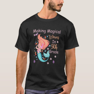 Kinder 5. Klasse Meerjungfrau Magische Waagen Kids T-Shirt