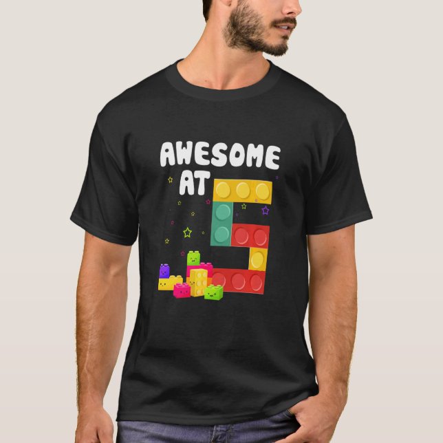 Kinder 5th Birthday Gebäude Blocks Bricks Phantast T-Shirt (Vorderseite)