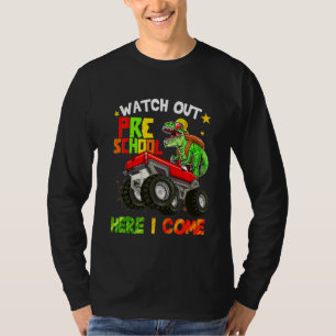 Kinder achten darauf, hier kommt der Kindergarten, T-Shirt