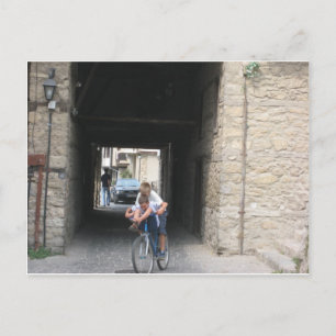 Kinder auf dem Fahrrad Postkarte