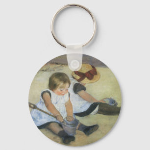 Kinder beim Spielen am Strand von Mary Cassatt Schlüsselanhänger