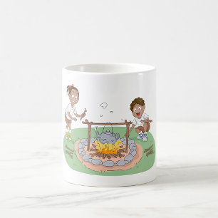Kinder-Camping-Trip Junge und Mädchen am Lagerfeue Kaffeetasse