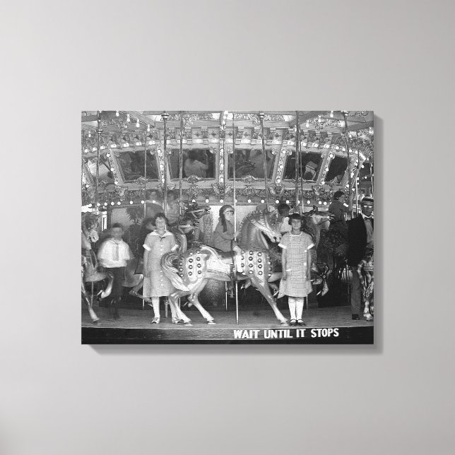 Kinder, die Carousel, 1925 reiten Leinwanddruck (Vorderseite)