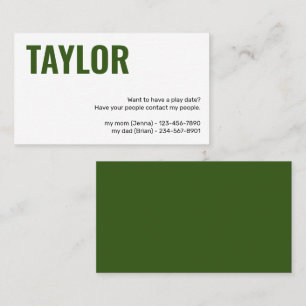 Kinder, die die Karte abspielen Datum spielt Mädch