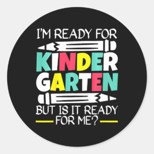 Kinder, die ich zum Kindergarten bereite, aber daf Runder Aufkleber