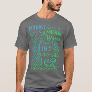 Kinder, die magische Wellen in der zweiten Klasse  T-Shirt