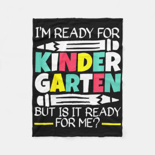 Kinder Ich bin bereit für den Kindergarten, aber i Fleecedecke