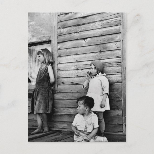 Kinder in Armut: 30er Postkarte (Vorderseite)