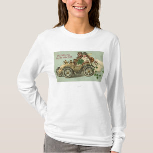Kinder in einem Auto mit Kleeblättern T-Shirt